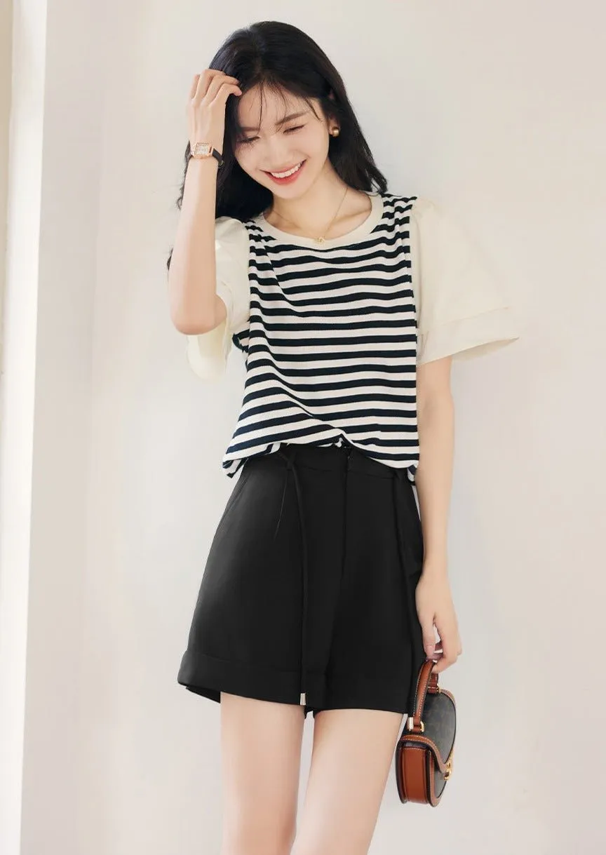 ROUND NECK STRIPED STITCHING T-SHIRT